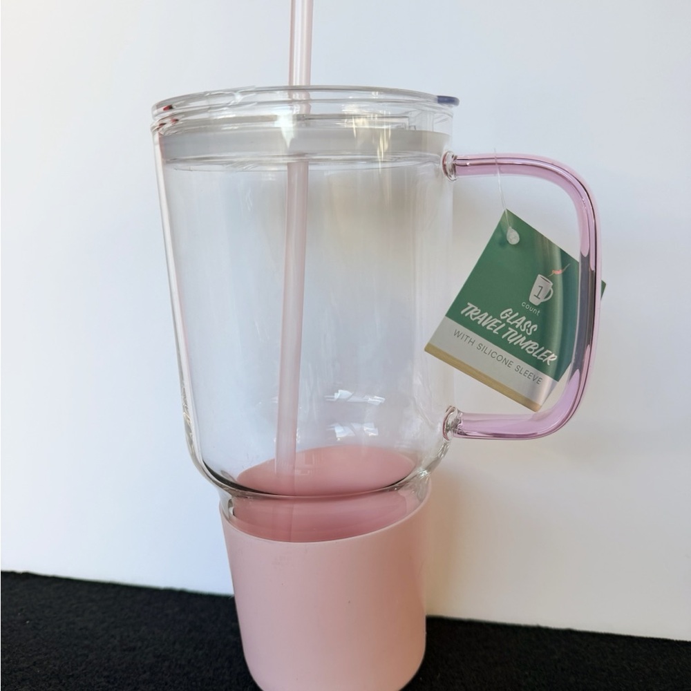 Target Bullseye's 32oz Clear Glass Tumbler Pink